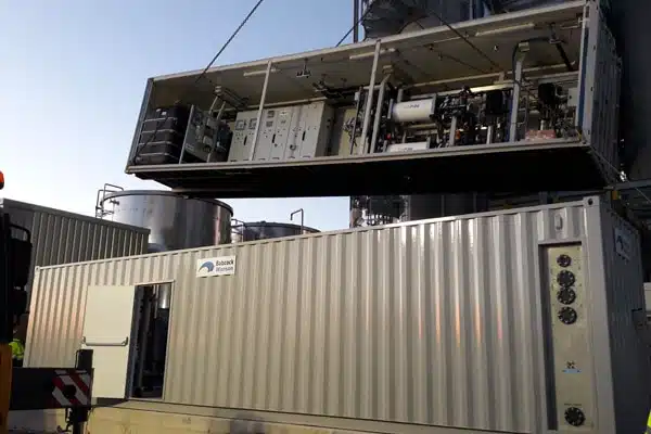 Draagbare-en-in-een-container-geplaatste-ketelhuizen